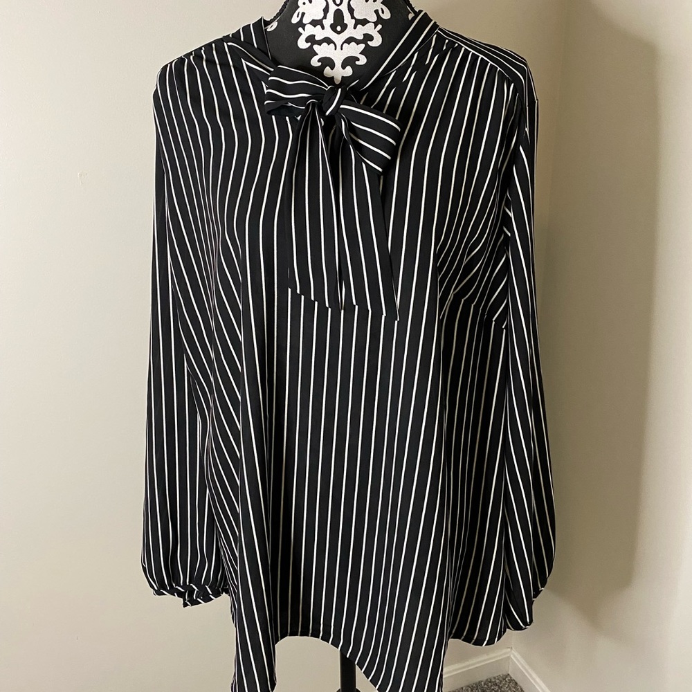 NWT Plus Size EVRI Tie-Neck Blouse; Black & White Stripes, Size 2X